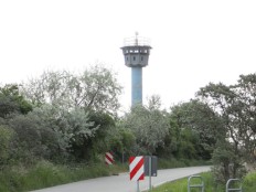 alter restaurierter Grenzturm